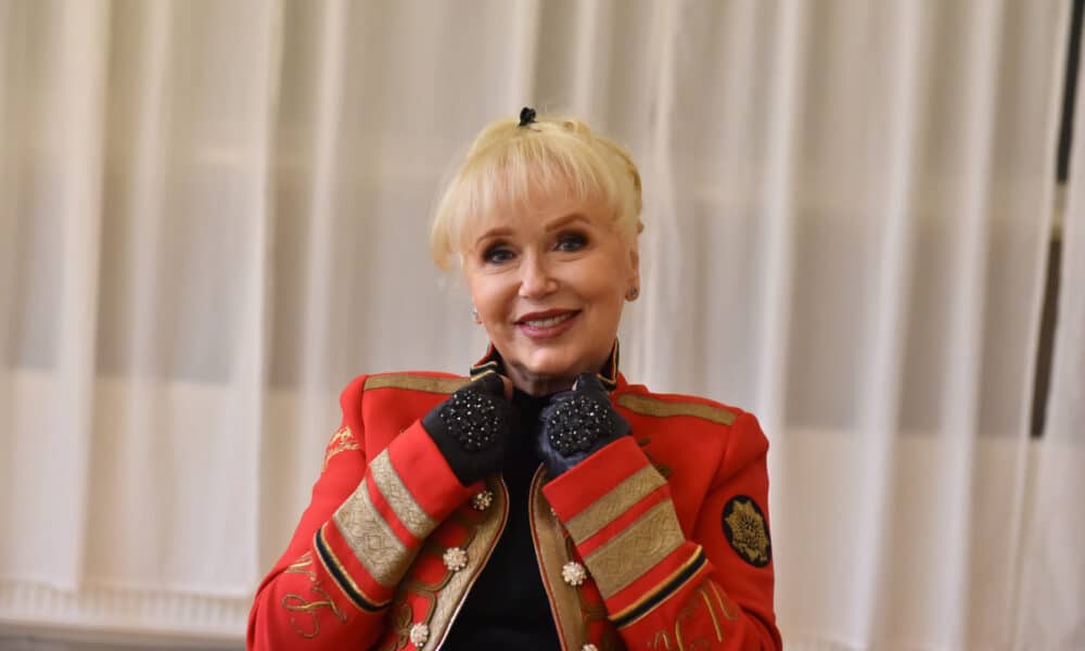 Marika Gombitová v koncertním saku